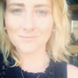 Meet your Posher, Hilary